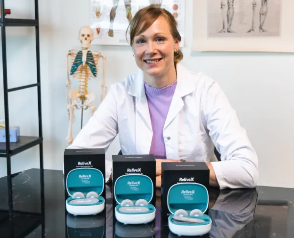Facebook Told Me Spinal Stenosis Can Be Fixed for €86.95. I Had a Look